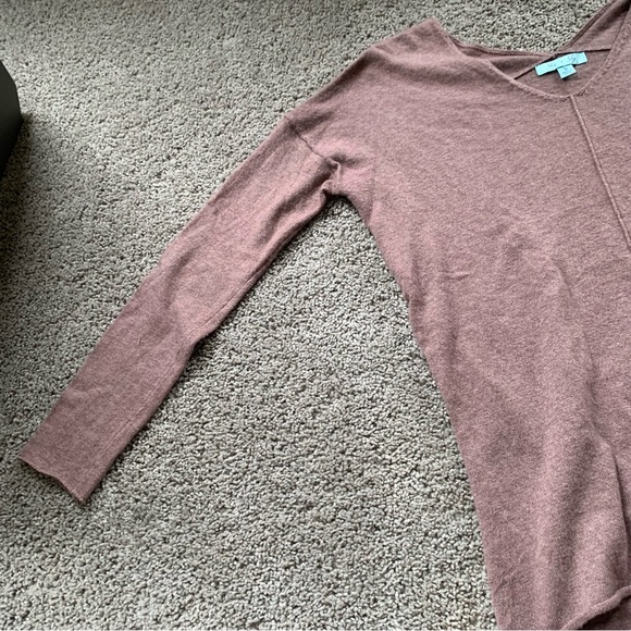 She and Sky Taupe Tan Mauve Colored Sweater Size Small - Picture 2 of 7